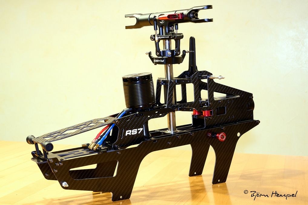 Chassis mit Motor und Getriebeeinheit